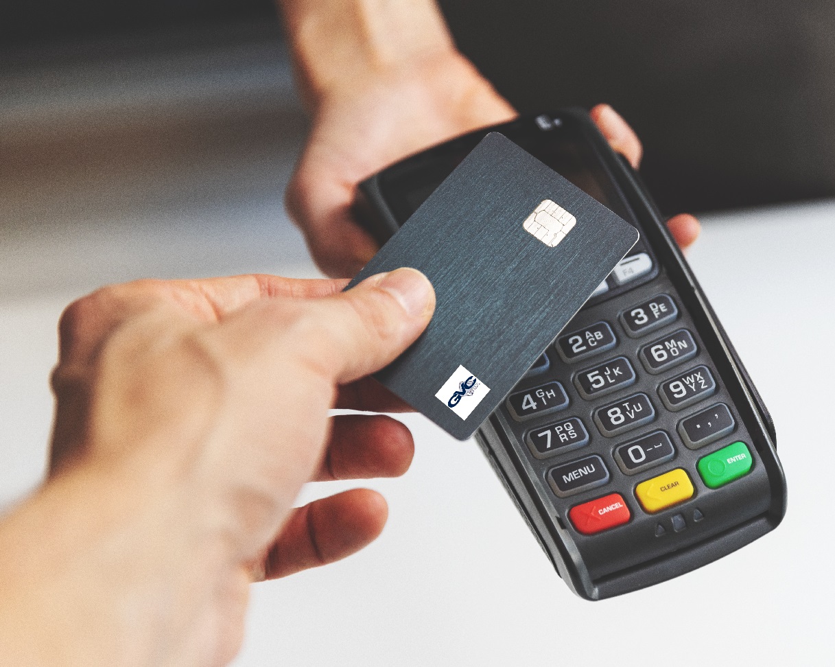 Czy warto zintegrować kasę fiskalną z terminalem kart płatniczych?