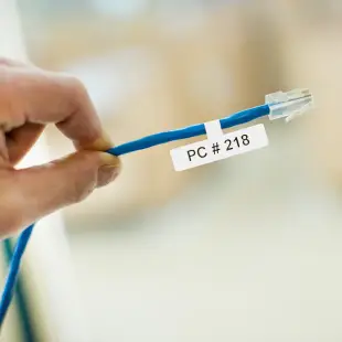 Cięte etykiety FLe-2511 do znakowania kabli i połączeń światłowodowych