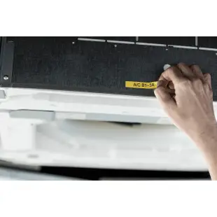 PT-E110VP - Profesjonalna ręczna drukarka etykiet P-Touch z szerokością taśmy TZe do 12mm